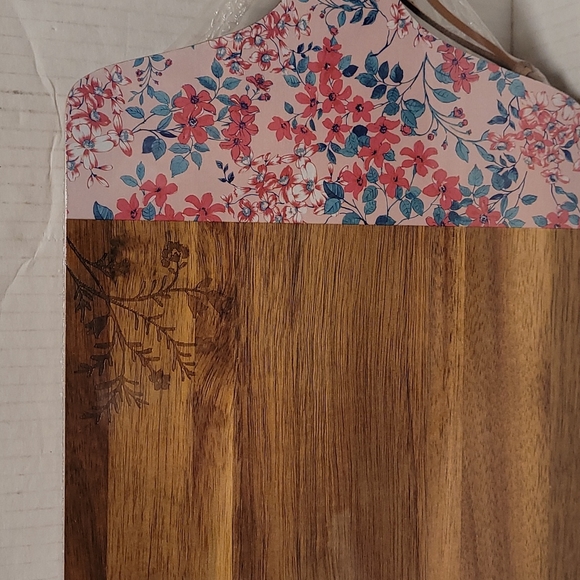 NWT Pioneer Woman Cutting Board - Picture 3 of 16